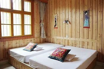 Готель Fenghuang Post House Екстер'єр фото